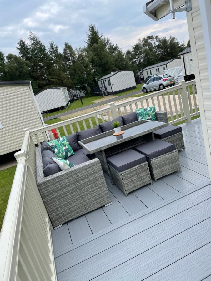 Lazy Bear Lodge Northumberland Swarland Экстерьер фото